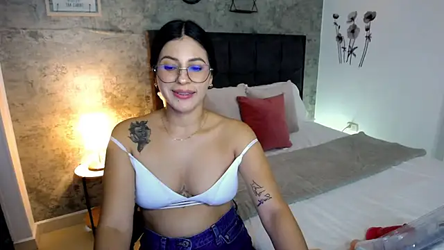 isa_cruzx webcam