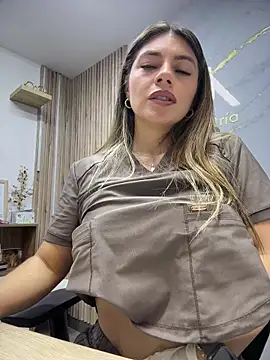 alicee16 - Live Cams