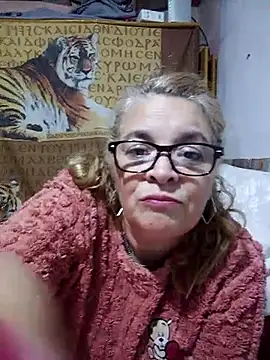 momismilf544 webcam