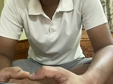 Slave_Aryan webcam