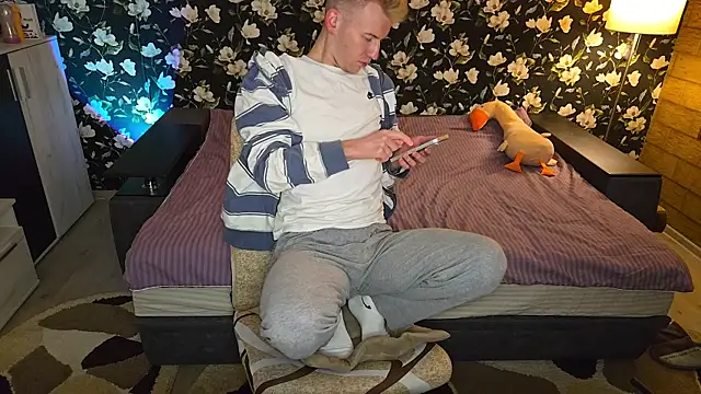 Vuitton live sex cam