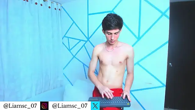 liam_scott77 webcam