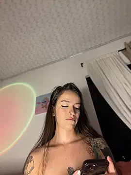 alysa_g_ webcam