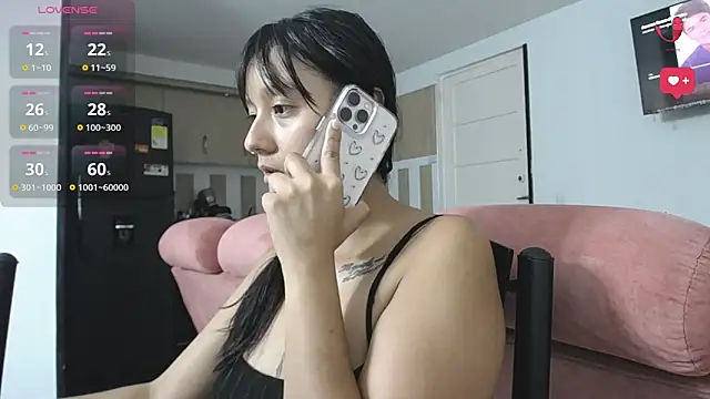 charlottekiss99 webcam