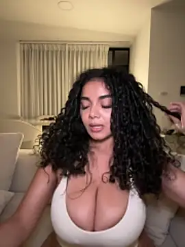 Curlyierr webcam