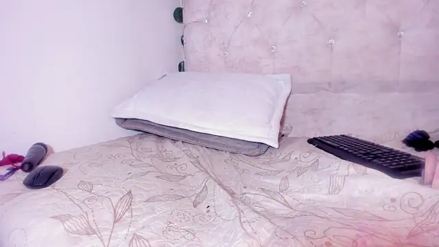 cristalconnorr webcam