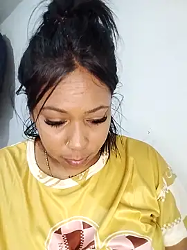 emma_purple_ webcam
