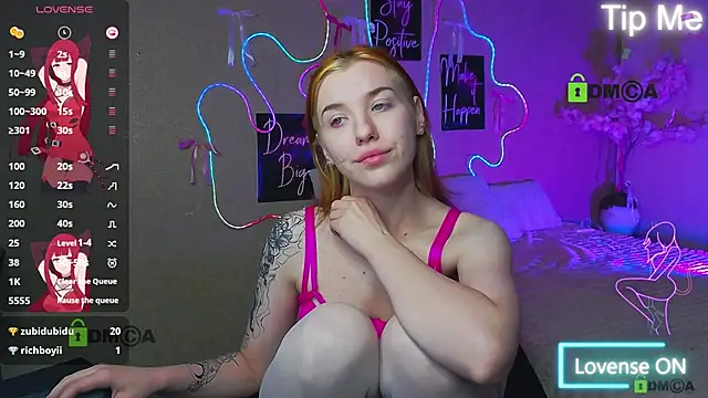 MeganNewCat webcam