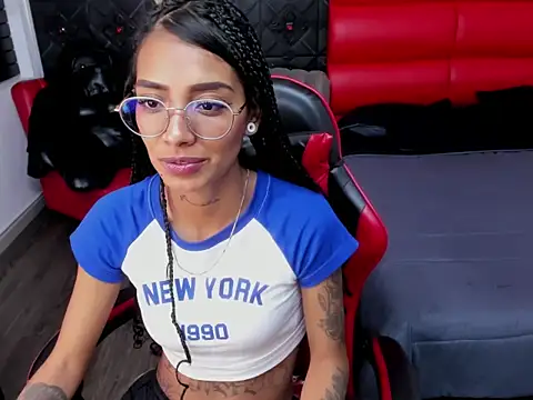 KarlaSlutSkinny__ webcam