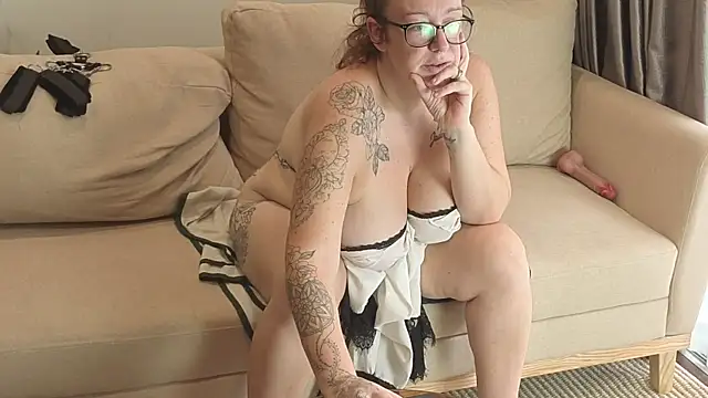 JadeStarUK webcam