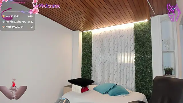 victoria_mooree webcam