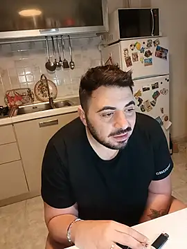 bear_skinny webcam