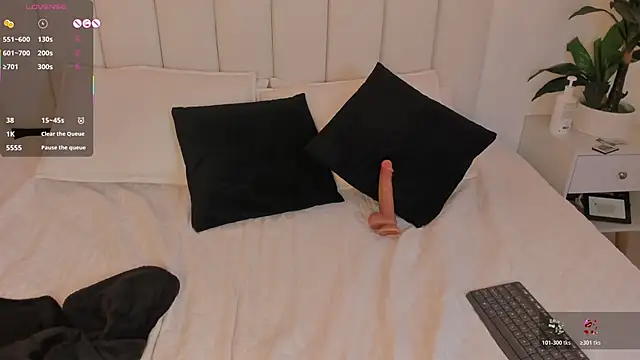 Megan_Brunette2 webcam
