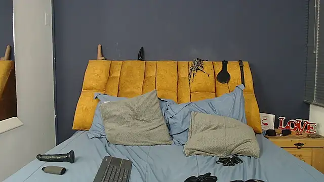 KendraaSimons webcam
