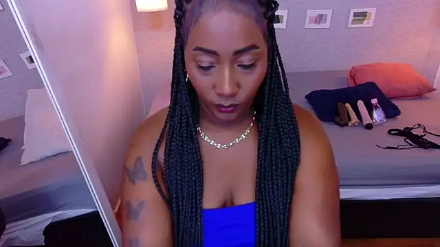 kiara_evanss webcam