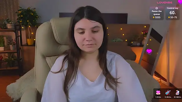Viola__Shy webcam