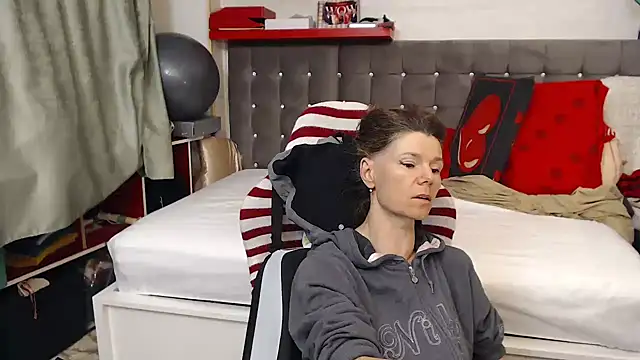 kellyterapy webcam