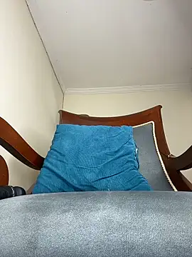 LilaRvsh webcam