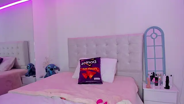 Vanessa_cruz_18 webcam