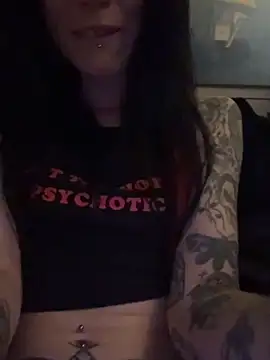  MissMidnightUK chat room