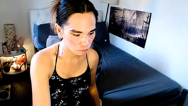 NinaDOM4CUM webcam