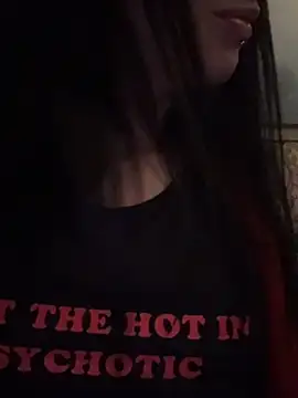 MissMidnightUK webcam