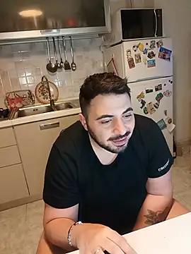bear_skinny webcam