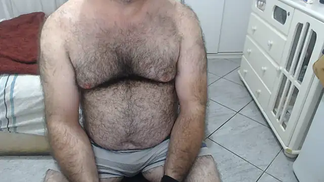 MysterBearMG webcam