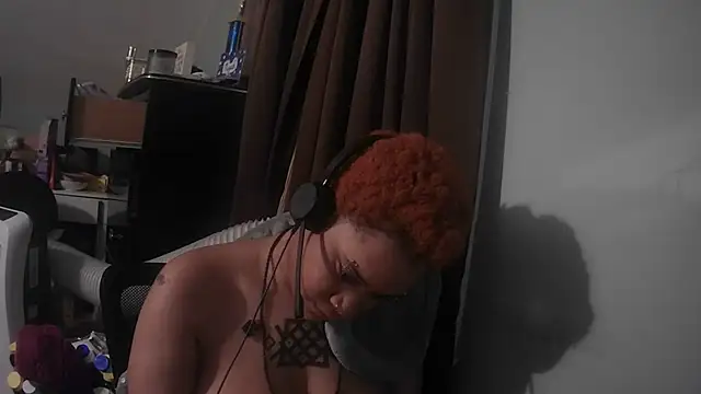 nickytheehawtie