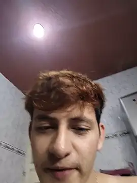 Brokiolol - Male webcam sex chat