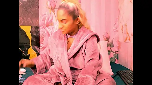 indian_barbie webcam