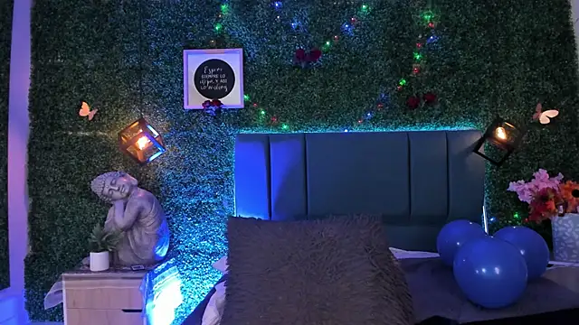 Kiaraa88 webcam
