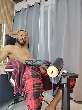Oliver_bigblack_cock webcam