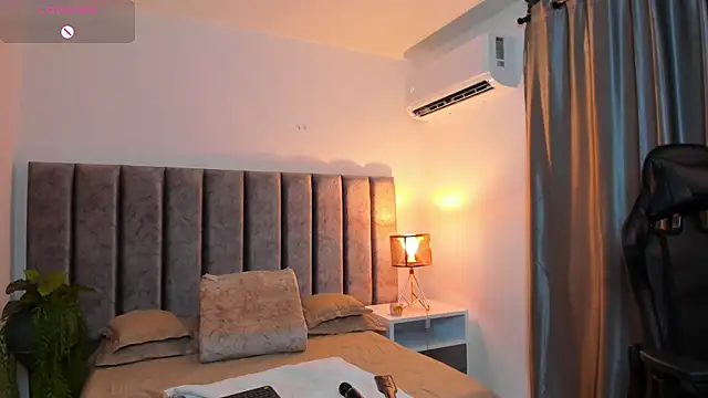 SamanthaSmithx webcam