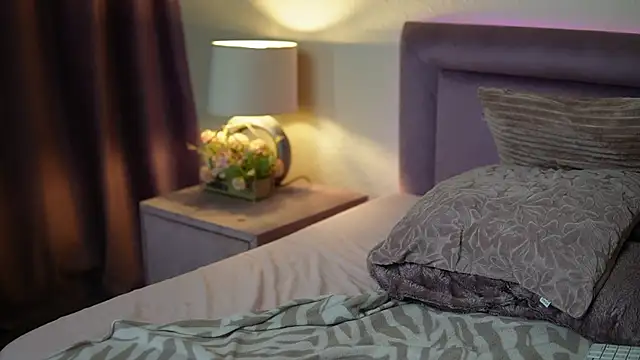JoelleApril webcam