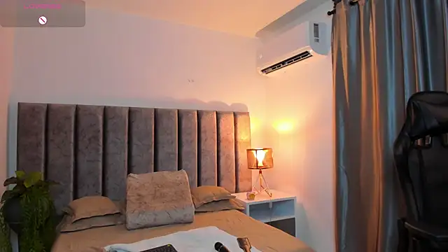 SamanthaSmithx webcam