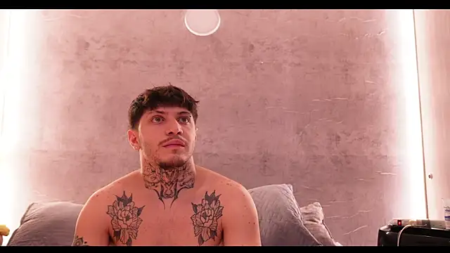 Nicky_and_Blake webcam