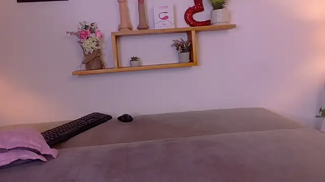 nairagold_ webcam