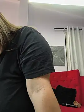 kendra_fire - Kendra_fire's free webcam - UK Sex Cams
