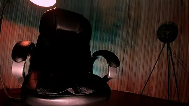 AgathaKondo_ webcam