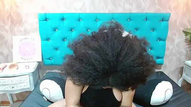 kenialovex - KeniaLovex's free webcam - UK Sex Cams