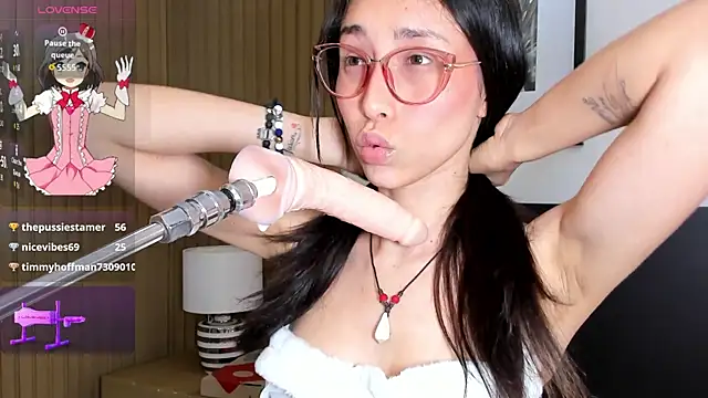 doll_bella_ webcam