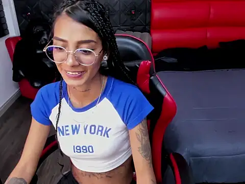 KarlaSlutSkinny__ webcam