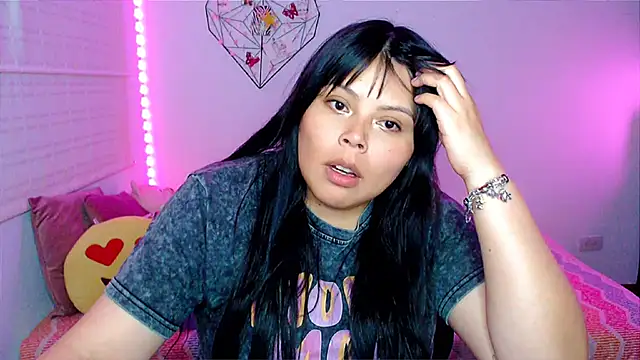 EllieMoonX webcam