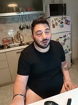 bear_skinny webcam