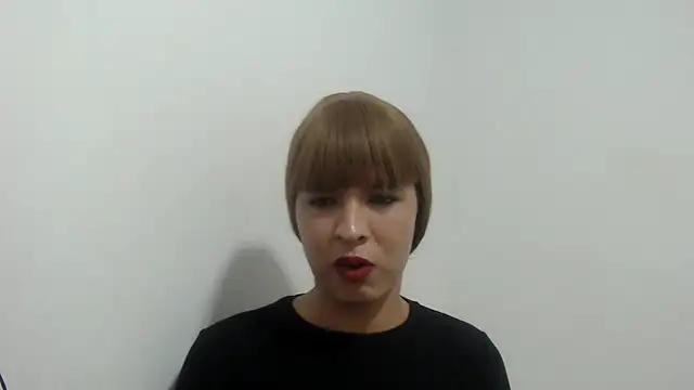 estefania224 webcam