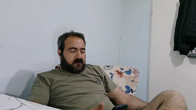 -dark-look- live sex cam