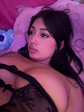 KatianPierce webcam