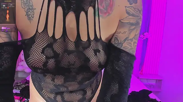 Nayla-Mouna webcam