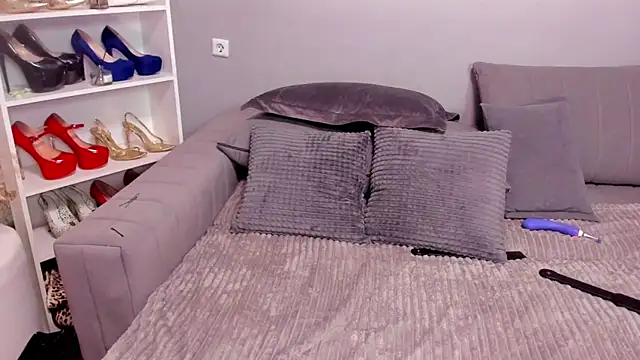 Jullia_Moor